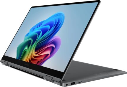 SAMSUNG 15.6” Galaxy Book5 360 Copilot+ PD, AI Laptop Computer, FHD AMOLED Touchscreen, 16GB / 512GB, Dolby Atmos Quad Speakers, All-Day Battery Life, NP750QHA-KA1US, Gray